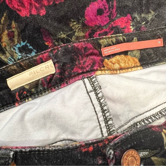 Anthropologie Pilcro Mid Rise Velvet Floral Skinny Jeans Size 28 Pants Black - Picture 9 of 11